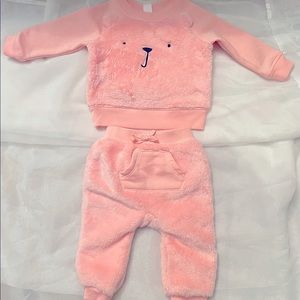Baby Sherpa Bear Outfit Set from Baby Gap
Super Soft; New without tags